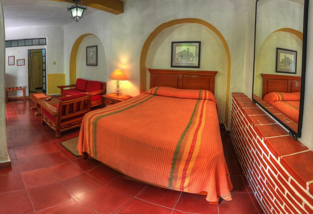 Hotel Posada San Javier Taxco de Alarcon Exterior photo